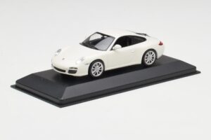 Porsche 911 997 Carrera 4S Carrara Valkoinen Minichamps 1:43 403066431 Metalli — kuva 2 / 4