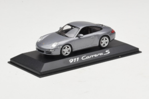 Porsche 911 997 Carrera S Harmaa Metallic Minichamps 1:43 WAP02010116-R1 Metalli — kuva 2 / 4