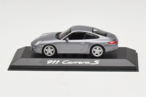 Porsche 911 997 Carrera S Harmaa Metallic Minichamps 1:43 WAP02010116-R1 Metalli
