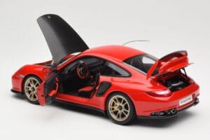 Porsche 911 997 GT2 RS Punainen AUTOart 1:18 77964 Metalli — kuva 5 / 8
