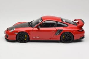 Porsche 911 997 GT2 RS Punainen Mustilla Vanteilla Minichamps 1:18 100069407 Metalli — kuva 4 / 8