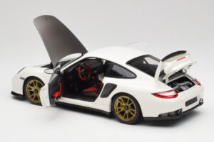 Porsche 911 997 GT2 RS Valkoinen & Kulta Vanteet Minichamps 1:18 100069406 Metalli — kuva 5 / 8