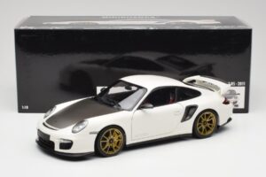 Porsche 911 997 GT2 RS Valkoinen & Kulta Vanteet Minichamps 1:18 100069406 Metalli — kuva 8 / 8