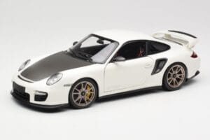 Porsche 911 997 GT2 RS Valkoinen Minichamps 1:18 100069400 Metalli