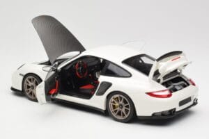 Porsche 911 997 GT2 RS Valkoinen Minichamps 1:18 100069400 Metalli — kuva 5 / 8