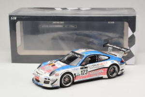 Porsche 911 997 GT3 R #123 Muhlner Motorsport E. Fumal / E. Thiry 24 Hours of Spa 2011 Minichamps 1:18 151118923 Metalli — kuva 6 / 6
