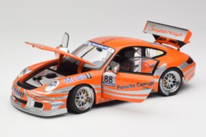 Porsche 911 997 GT3 R #88 Porsche Consulting 2005 AUTOart 1:18 77821 Metalli — kuva 2 / 8