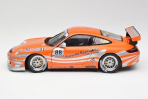 Porsche 911 997 GT3 R #88 Porsche Consulting 2005 AUTOart 1:18 77821 Metalli — kuva 4 / 8