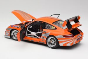 Porsche 911 997 GT3 R #88 Porsche Consulting 2005 AUTOart 1:18 77821 Metalli — kuva 5 / 8