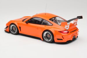 Porsche 911 997 GT3 R Street Oranssi Minichamps 1:18 151108901 Metalli — kuva 5 / 6