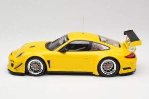 Porsche 911 997 GT3 R Street Racing Keltainen Minichamps 1:18 151108902 Metalli — kuva 3 / 6
