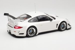 Porsche 911 997 GT3 R Street Valkoinen Minichamps 1:18 151108900 Metalli — kuva 2 / 6