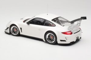 Porsche 911 997 GT3 R Street Valkoinen Minichamps 1:18 151108900 Metalli — kuva 5 / 6