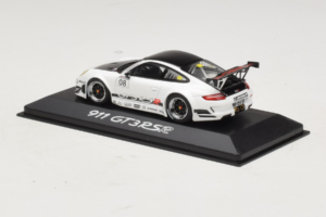Porsche 911 997 GT3 RS #8 Valkoinen Minichamps 1:43 WAP02003018 Metalli — kuva 3 / 4