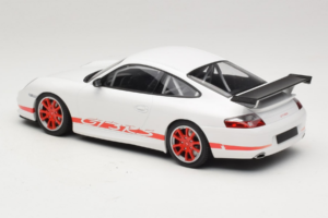 Porsche 911 996 GT3 RS Valkoinen Punainen Raita Minichamps 1:18 155062020 Metalli — kuva 5 / 6