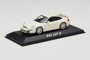 Porsche 911 997 GT3 Valkoinen Minichamps 1:43 WAP02012016 Metalli — kuva 2 / 5