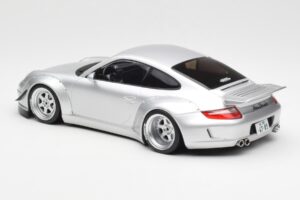Porsche 911 997 RWB Abu Dhabi IXO 1:18 18CMC166 Metalli — kuva 5 / 6