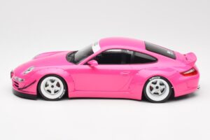 Porsche 911 997 RWB Vaaleanpunainen IXO 1:18 18CMC167 Metalli — kuva 3 / 5