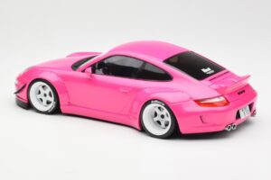 Porsche 911 997 RWB Vaaleanpunainen IXO 1:18 18CMC167 Metalli — kuva 4 / 5
