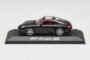 Porsche 911 997 Targa 4S Musta Minichamps 1:43 WAP02002518 Metalli