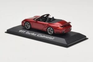 Porsche 911 997 Turbo Avoauto Punainen Minichamps 1:43 WAP0200130A Metalli — kuva 3 / 4