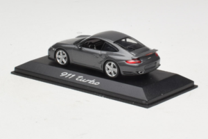 Porsche 911 997 Turbo Grey Metallic Minichamps 1:43 WAP02013116 Metalli — kuva 3 / 4