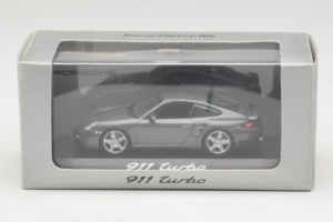 Porsche 911 997 Turbo Grey Metallic Minichamps 1:43 WAP02013116 Metalli — kuva 4 / 4
