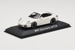 Porsche 911 997.2 Carrera GTS Valkoinen Minichamps 1:43 WAP0200200B Metalli — kuva 2 / 4