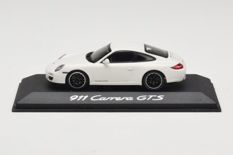 Porsche 911 997.2 Carrera GTS Valkoinen Minichamps 1:43 WAP0200200B Metalli