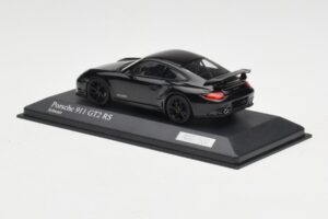Porsche 911 997.2 GT2 RS Musta Mustilla Vanteilla Minichamps 1:43 400069404 Metalli — kuva 3 / 4
