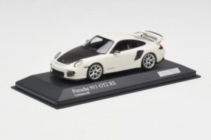 Porsche 911 997.2 GT2 RS Valkoinen Hopeisilla Vanteilla Minichamps 1:43 400069405 Metalli — kuva 2 / 4