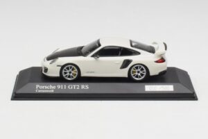 Porsche 911 997.2 GT2 RS Valkoinen Hopeisilla Vanteilla Minichamps 1:43 400069405 Metalli
