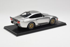 Porsche 911 930 Almeras Biturbo 3.3 Hopea Kess 1:18 KE18005B Hartsi — kuva 2 / 6
