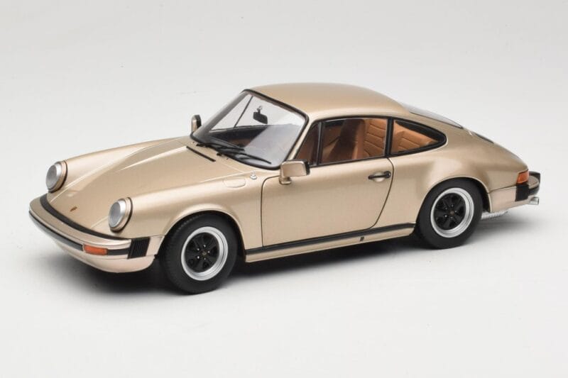 Porsche 911 Carrera 3.2 Pronssi Solido 1:18 S1802602 Metalli