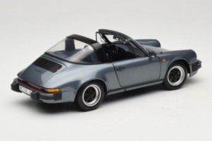 Porsche 911 SC Hopea Minichamps 1:18 100063060 Metalli — kuva 3 / 8