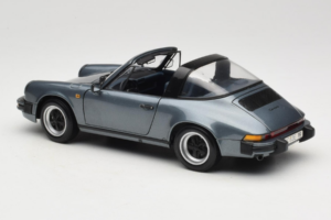 Porsche 911 SC Hopea Minichamps 1:18 100063060 Metalli — kuva 7 / 8