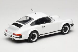Porsche 911 SC GT Race Version IXO 1:18 18CMC007 Metalli — kuva 2 / 6