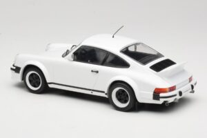 Porsche 911 SC GT Race Version IXO 1:18 18CMC007 Metalli — kuva 5 / 6
