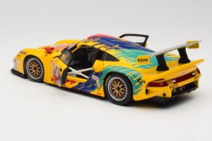 Porsche 911 GT1 #1 D. Rohr / R. Pilgrim / A. McNish 1997 UT Models 1:18 39724 Metalli — kuva 5 / 8