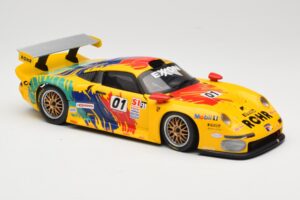 Porsche 911 GT1 #1 D. Rohr / R. Pilgrim / A. McNish 1997 UT Models 1:18 39724 Metalli — kuva 6 / 8