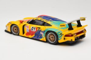 Porsche 911 GT1 #1 D. Rohr / R. Pilgrim / A. McNish 1997 UT Models 1:18 39724 Metalli — kuva 7 / 8