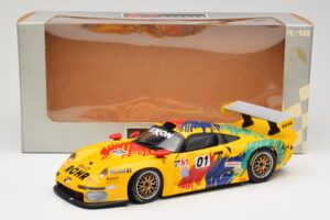 Porsche 911 GT1 #1 D. Rohr / R. Pilgrim / A. McNish 1997 UT Models 1:18 39724 Metalli — kuva 8 / 8