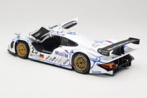 Porsche 911 GT1 #25 Porsche AG U. Alzen / J. Muller / B. Wollek 24 Hours of Le Mans 1998 Maisto 1:18 56052 Metalli — kuva 5 / 8