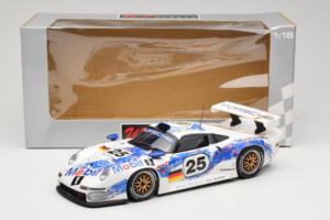 Porsche 911 GT1 #25 H. Stuck / T. Boutsen / B. Wollek 24 Hours of Le Mans 1996 UT Models 1:18 180966625 Metalli — kuva 8 / 8