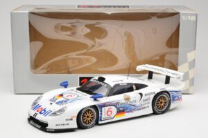 Porsche 911 GT1 #6 T. Boutsen / H-J. Stuck 1997 UT Models 1:18 39720 Metalli — kuva 8 / 8