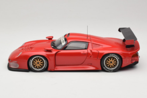 Porsche 911 GT1 Concept Punainen UT Models 1:18 180966625-R1 Metalli — kuva 4 / 8
