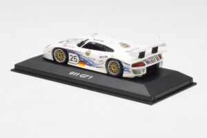 Porsche 911 GT1 #25 Warsteiner 24 Hours of Le Mans 1997 Minichamps 1:43 WAP02003197 Metalli — kuva 3 / 4