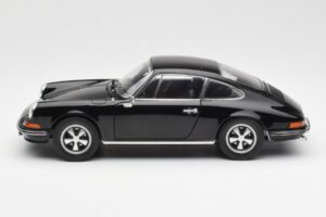 Porsche 911 S Musta Schuco 1:18 450047200 Metalli — kuva 4 / 8