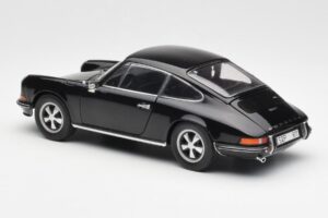 Porsche 911 S Musta Schuco 1:18 450047200 Metalli — kuva 7 / 8