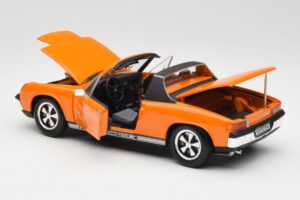 Porsche 914/6 Oranssi Revell 1:18 08864 Metalli — kuva 5 / 8